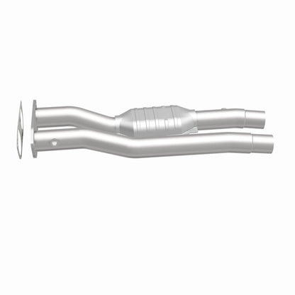 Magnaflow 96-99 Chevy C2500 Suburban 7.4L Direct Fit Converter Magnaflow
