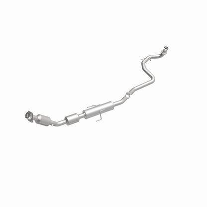 MagnaFlow Conv Direct Fit 07-11 Toyota Yaris 1.5L Underbody Magnaflow