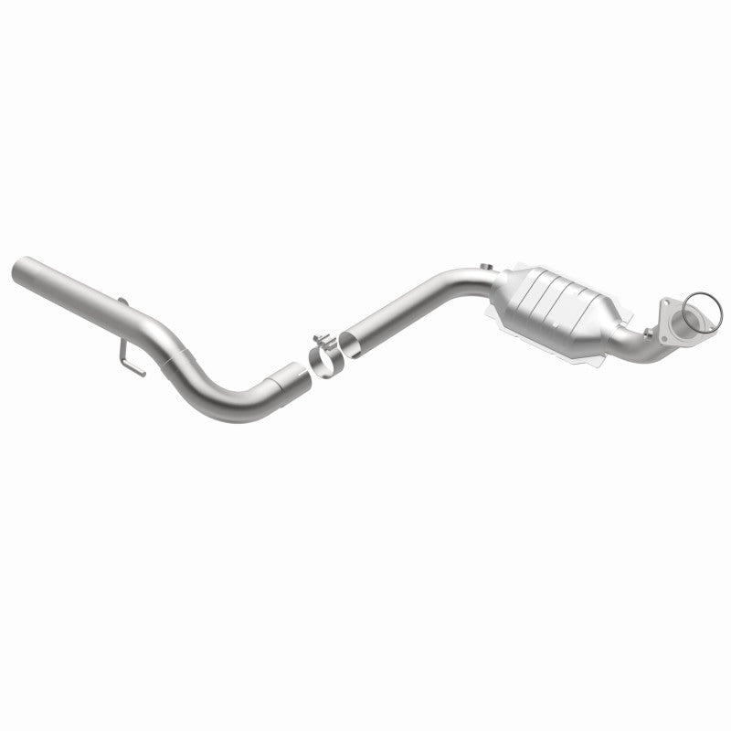 MagnaFlow Conv DF 02-06 Cadillac Escalade / 02-06 GM Yukon (Inc Denali)  6.0L D/S Magnaflow