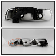 Load image into Gallery viewer, xTune Chevy Silverado 1500 99-02 OEM Style Headlights w/ Bumper Lights - Chrome HD-JH-CSIL99-OE-SET