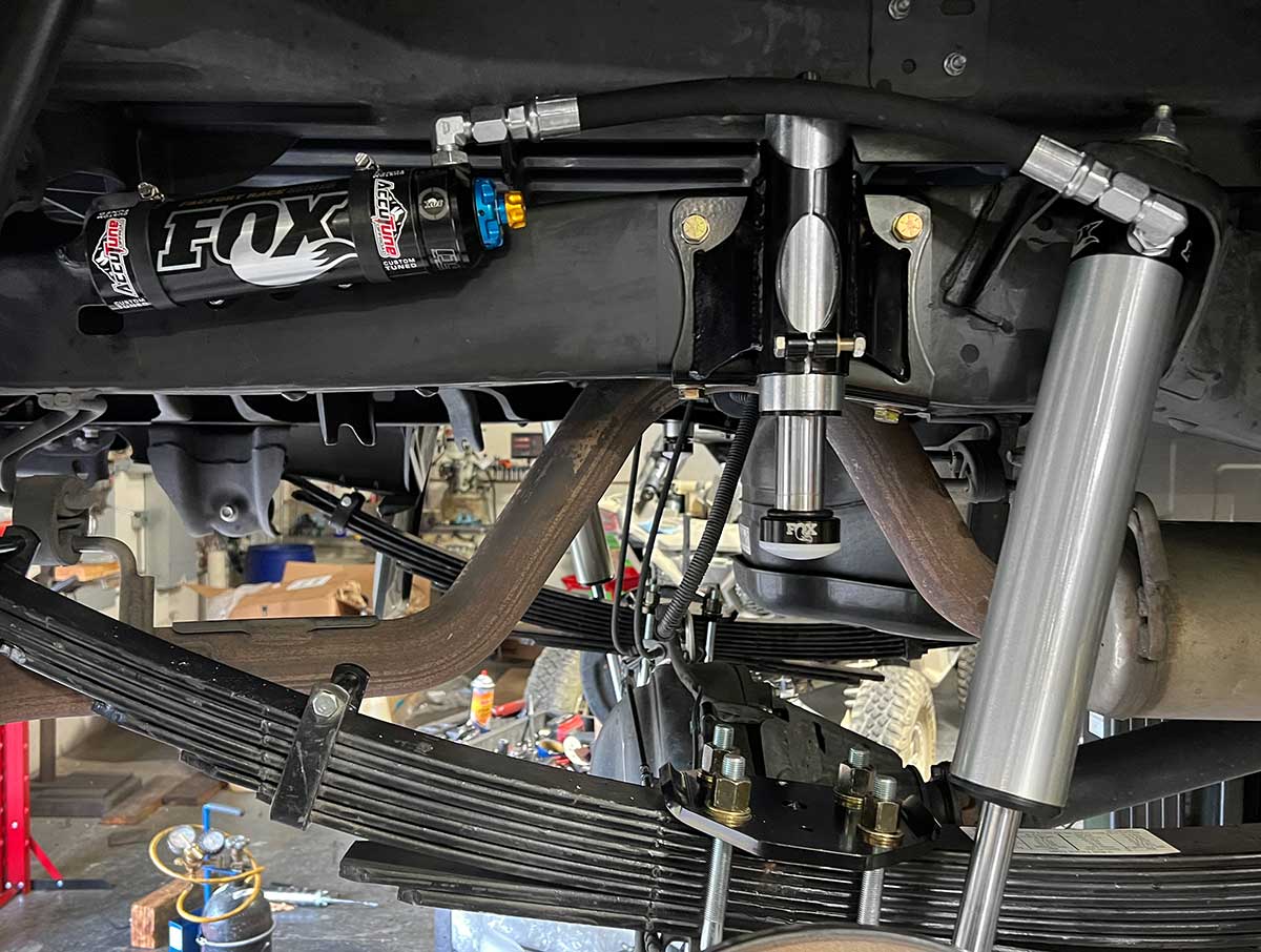 King Shocks Reservoir Clamp Universal Mount 3 Bolt