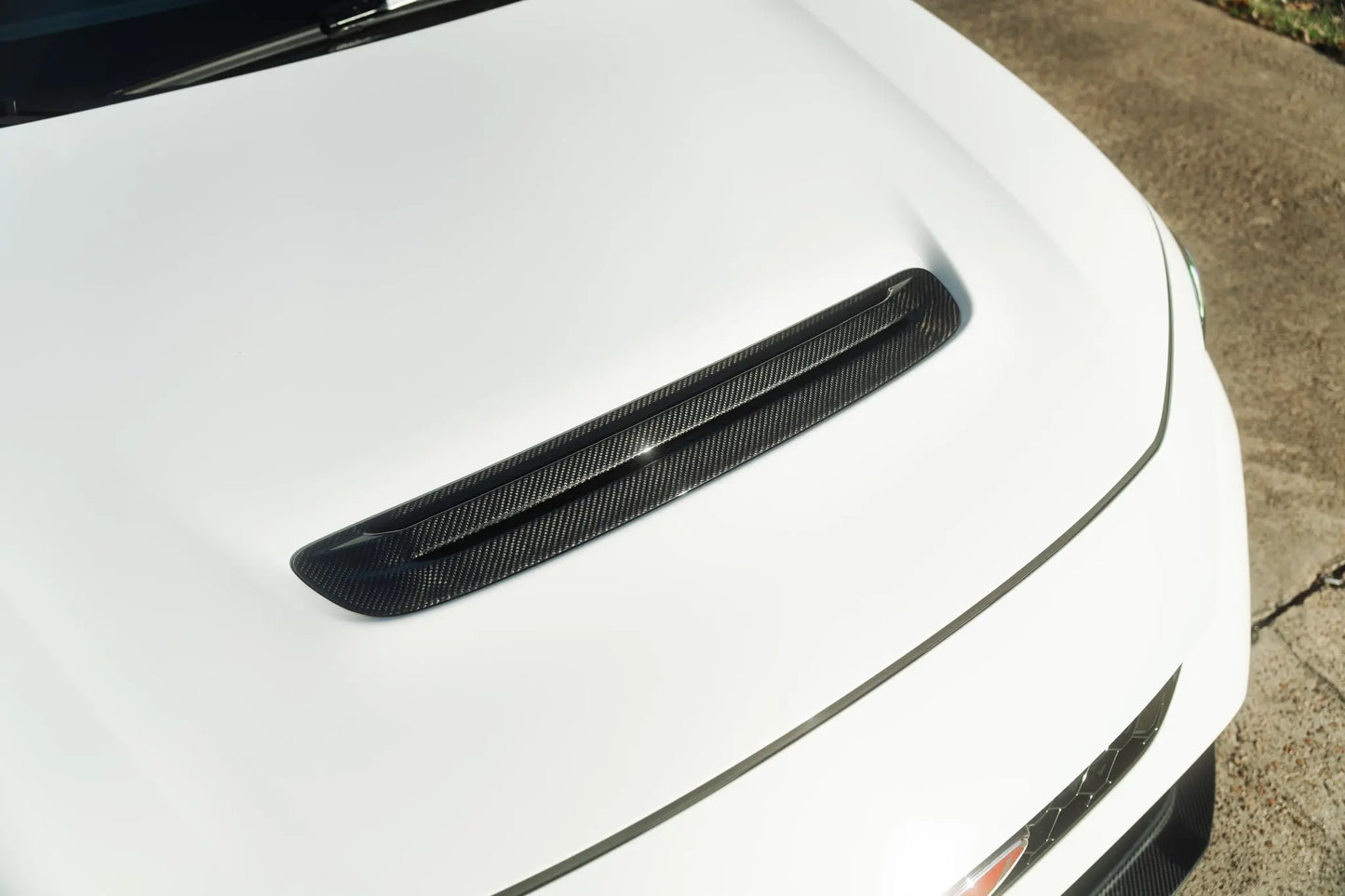 OLM Carbon Fiber Engine Hood Duct Cover - 2023+ Honda Civic Type R
