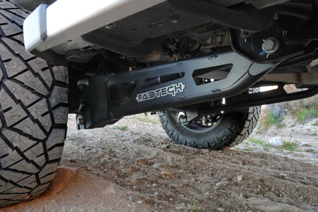 Fabtech Radius Arm System Component Box for 2005-2020 Ford F-250/F-350 & 2008-2020 Ford F-450/F-550 4WD 4in, 6in & 8in Lift Systems (FTS22321)