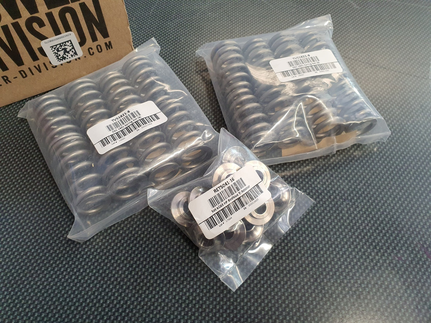 GSC Set of 4G63 HP Beehive Titanium Retainer - RET5041-16