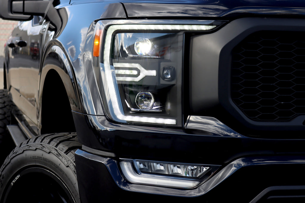 AlphaRex 880139 21-23 Ford F150 / 21-23 Ford F150 Raptor LUXX-Series LED Projector Headlights Black - 880139