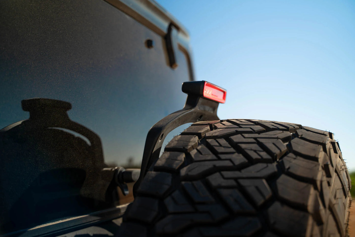 DV8 Offroad 18-25 Jeep Wrangler JL MTO Series Bumper Spare Tire Swing Gate TCJL-13