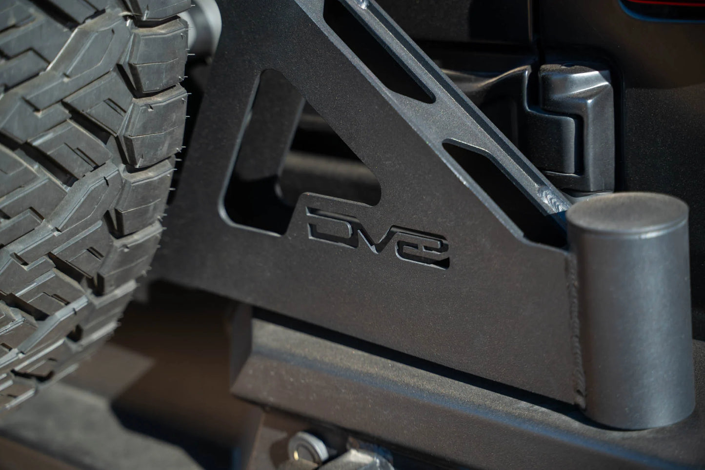 DV8 Offroad 18-25 Jeep Wrangler JL MTO Series Bumper Spare Tire Swing Gate TCJL-13