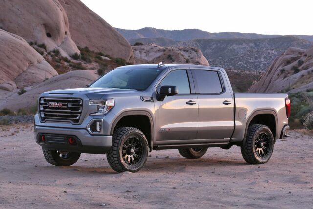 Fabtech 1.5" Sport Suspension System w/Stealth Shocks – 2025 GM 1500 4WD Trail Boss & AT4 (K1224M)