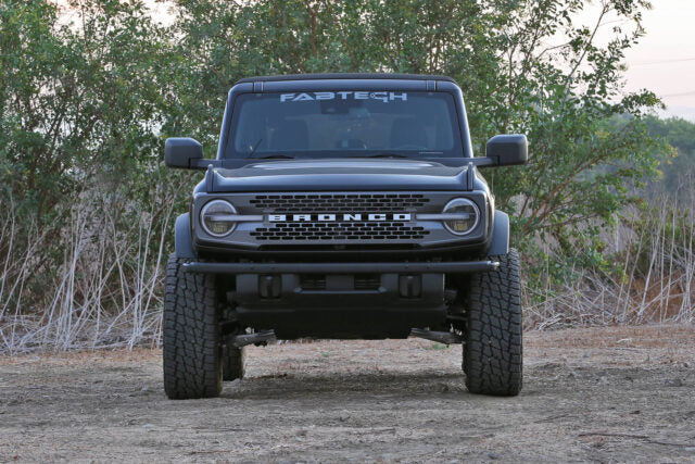 Fabtech 4in Lift Kit with Ball Joint UCAs and Dirt Logic Reservoir Coilovers for 2021-2024 Ford Bronco 4-Door Non-Bilstein (K2426DL)