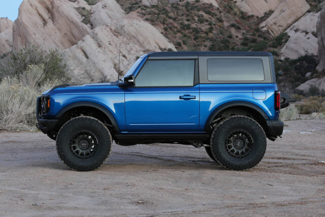 Fabtech 4in Lift Kit with Ball Joint UCAs and Dirt Logic Reservoir Shocks for 2021-2024 Ford Bronco 2-Door Non-Bilstein (K2428DL)
