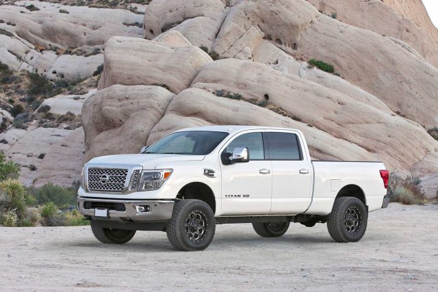 Fabtech 2in Lift System with Dirt Logic 2.5 Coilovers and Dirt Logic Rear Shocks for 2016-2018 Nissan Titan XD 4WD (K6007DL)