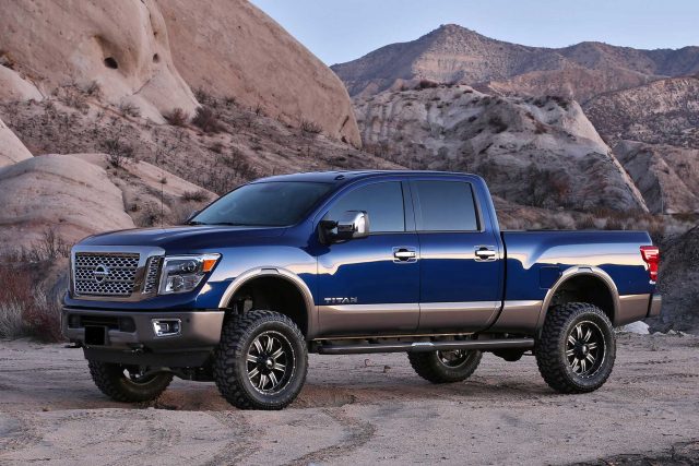 Fabtech 6in Basic Lift System with Stealth Rear Shocks for 2014-2017 Nissan Titan 4WD (K6008M)