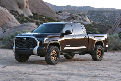 Fabtech 3in Uniball UCA Lift Kit with Dirt Logic 2.5 Coilovers, Dirt Logic Rear Shocks and Rear Coil Spacers for 2022+ Toyota Tundra 4WD (K7087DL)