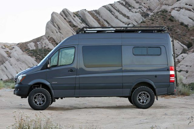 Fabtech 1.5in Coil Assist Lift Kit with Bilstein B6 Struts and Dirt Logic 2.25 Auxiliary Shocks for 2015-2021 Mercedes-Benz Sprinter 2500 4WD (K9004DL)