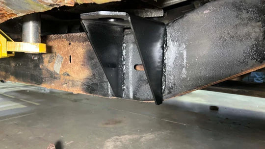 Rust Buster Mid Cab Mount for 1988-1998 GM C/K Trucks - RB7310