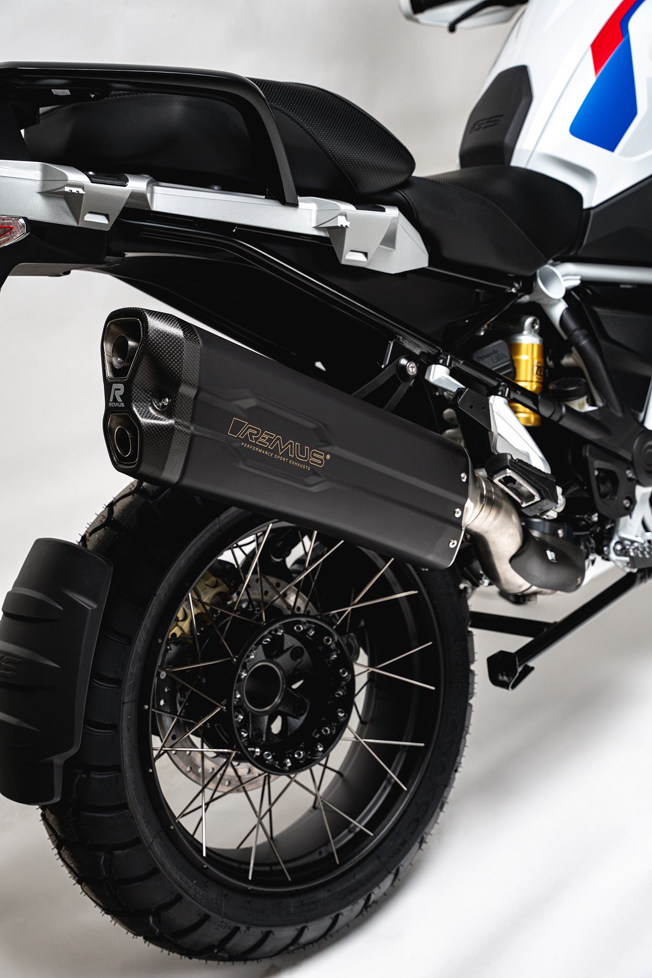 Remus 2017 BMW R 1200 R Remus 8 Black Race Slip On w/Connection Tube & Heat Shield