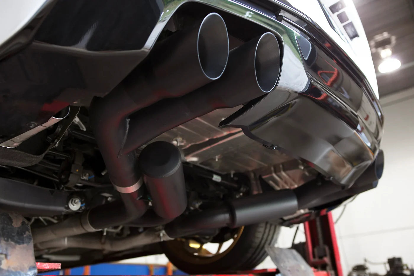 MBRP S7036BLK 3" ARMOR BLK Axle-Back Exhaust – Race Profile | 2016–2024 Camaro SS & ZL1