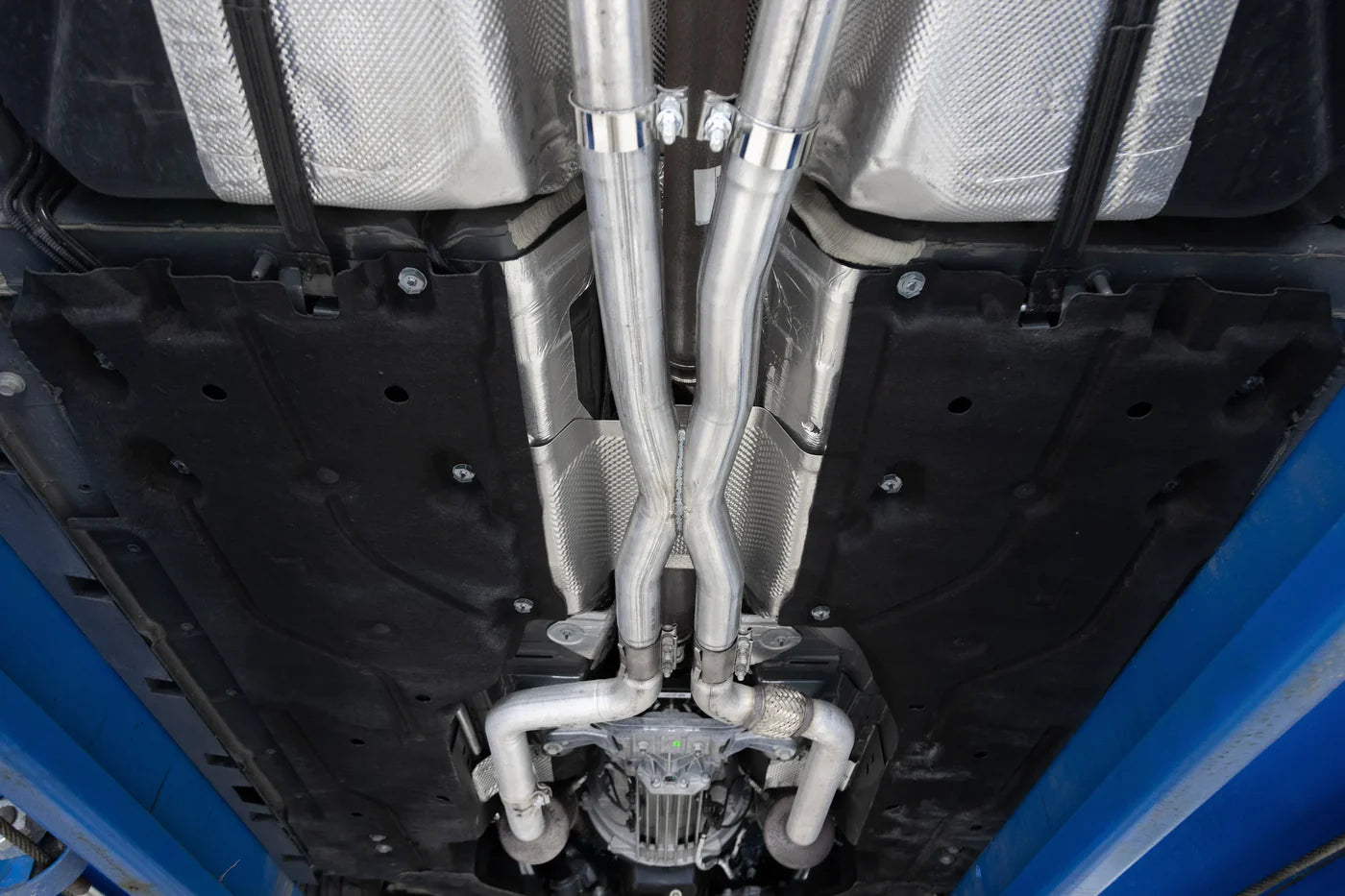 MBRP S7213AL – ARMOR Lite 2.5" Resonator Bypass (X-Pipe) for 2015–2026 Ford Mustang GT 5.0L (S550 & S650, Race Profile)