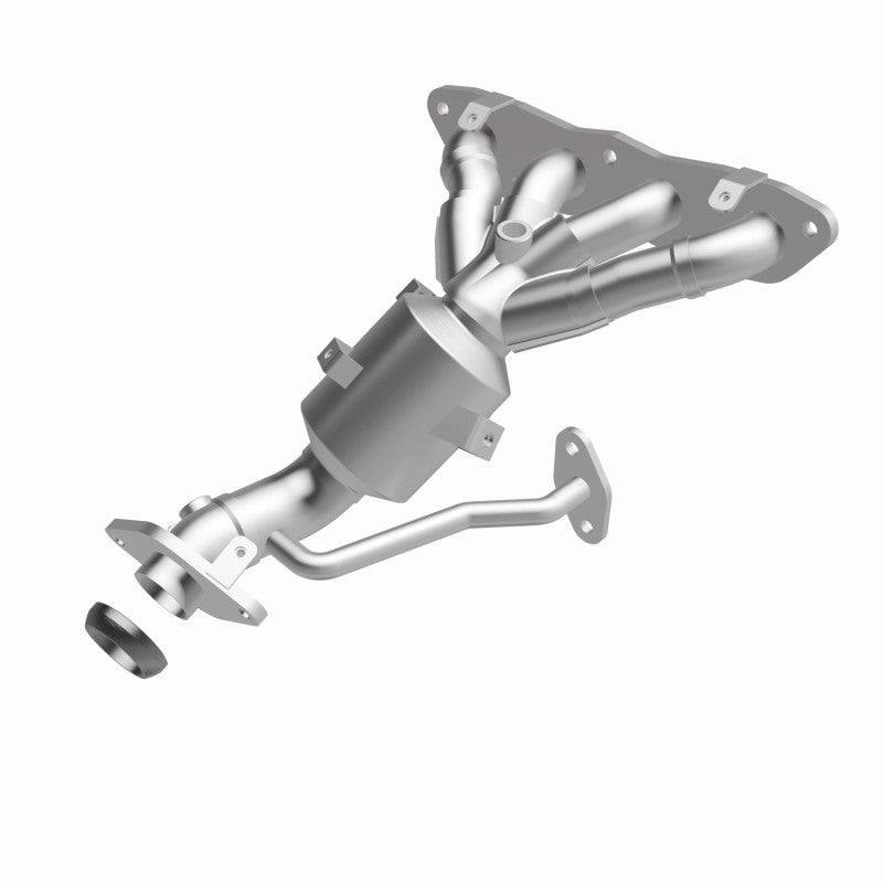 MagnaFlow OEM Grade 12-17 Toyota Prius C Federal / EPA Compliant Manifold Catalytic Converter Magnaflow