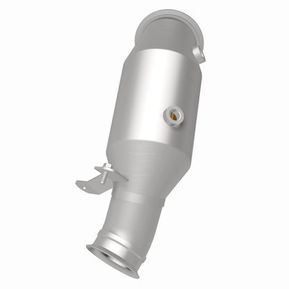 MagnaFlow 2014 BMW 335i GT xDrive 3.0L Underbody Direct Fit EPA Compliant Catalytic Converter Magnaflow