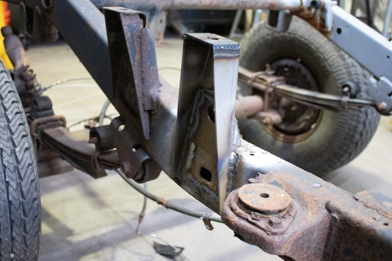 Rust Buster 88-95 Toyota Pickups Middle Raised Bed Mounts- (Left)