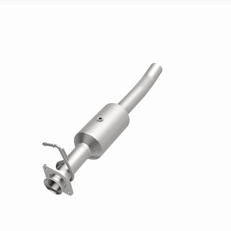 MagnaFlow 16-19 Ford F-650 V10 6.8L Underbody Direct Fit Catalytic Converter Magnaflow