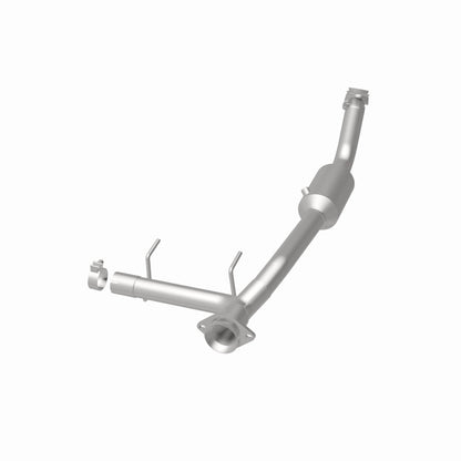 MagnaFlow Conv Direct Fit 05-06 Lincoln Navigator 5.4L w/ 3in Main Piping Magnaflow