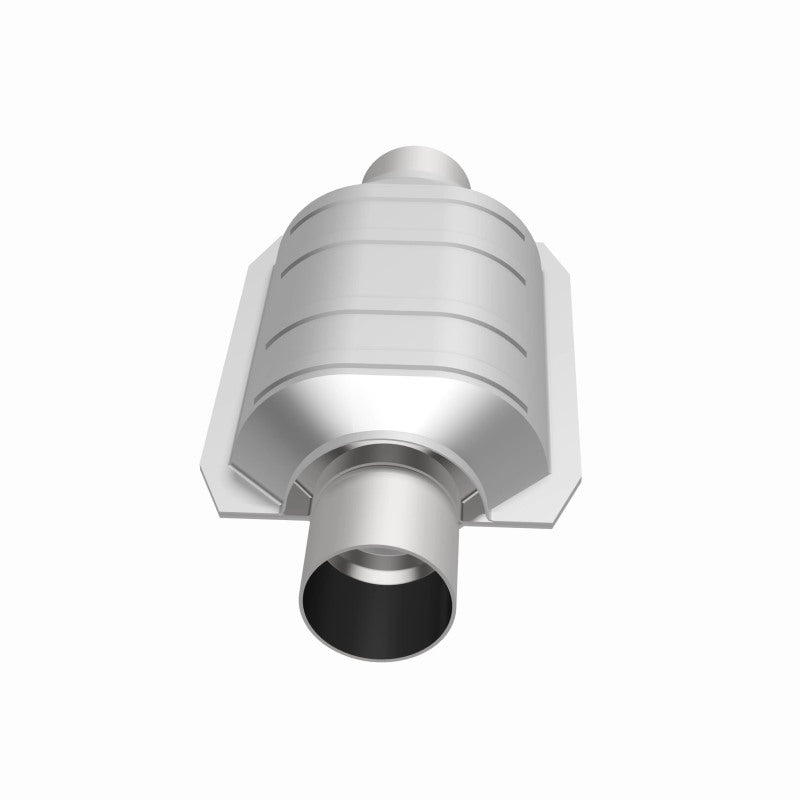 MagnaFlow Conv Univ 2.25 inch Inlet/Outlet Center/Center Oval (CA OBDII) Magnaflow