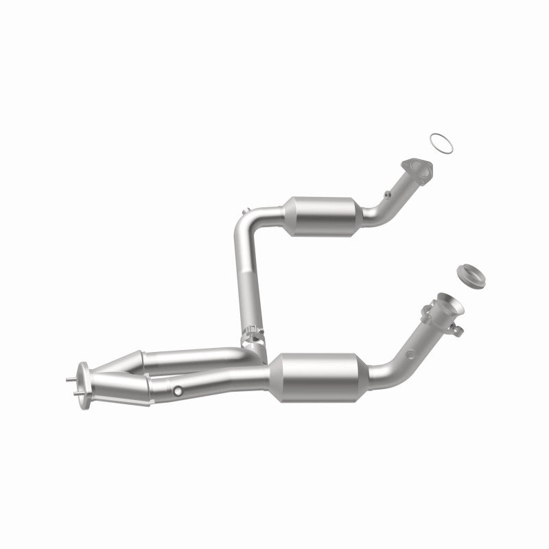 MagnaFlow Conv Direct Fit OEM 2005 GMC Sierra/Chevrolet Silverado 1500/Cadillac Escalade Underbody Magnaflow
