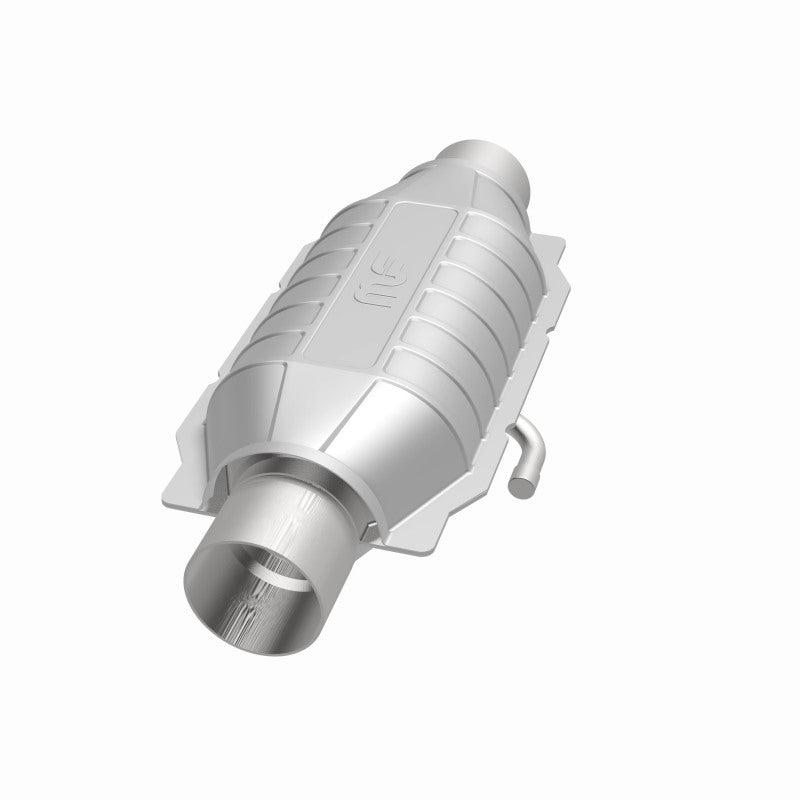 MagnaFlow Conv Universal 2.25in Inlet/Outlet Center/Center Oval Magnaflow