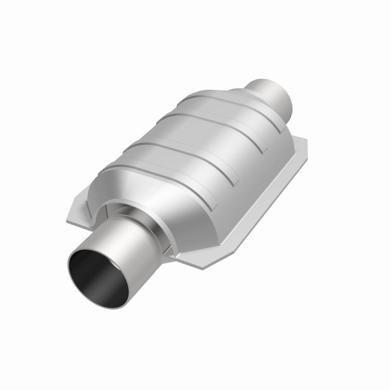 MagnaFlow Conv Univ 2.25 inch Inlet/Outlet Center/Center Oval (CA OBDII) Magnaflow