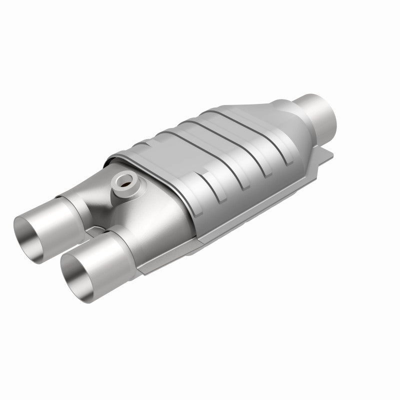 MagnaFlow Conv Univ 2/2.5 Single O2 Boss Magnaflow