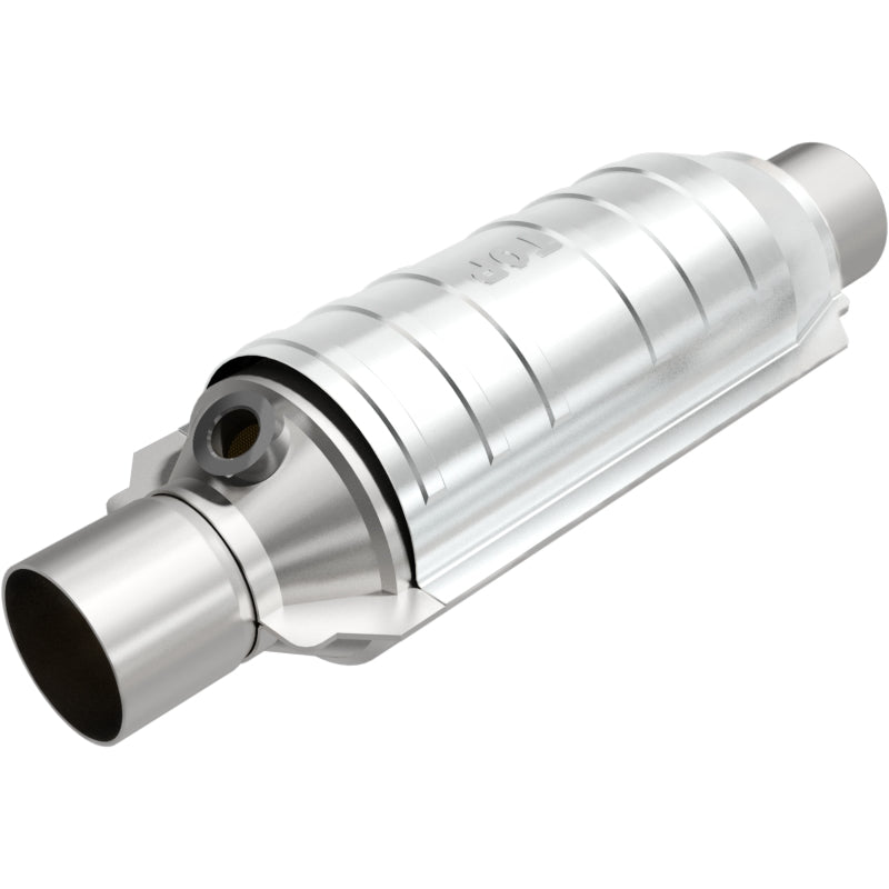 Magnaflow Conv Univ 2.25 1/O2 CA Magnaflow