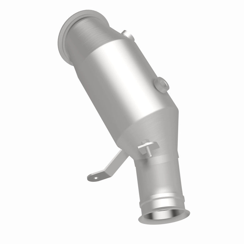 MagnaFlow 2014 BMW 335i GT xDrive 3.0L Underbody Direct Fit EPA Compliant Catalytic Converter Magnaflow