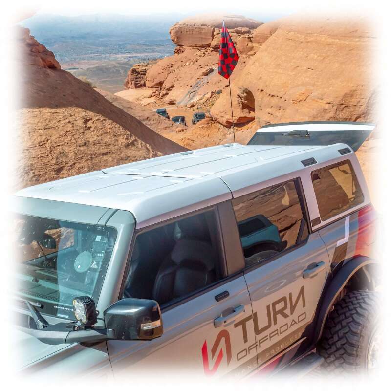 Turn Offroad 21-26 Ford Bronco Hard Top (4Dr) White/Badge Delete & Black Foam Headliner/Wiper & Defr