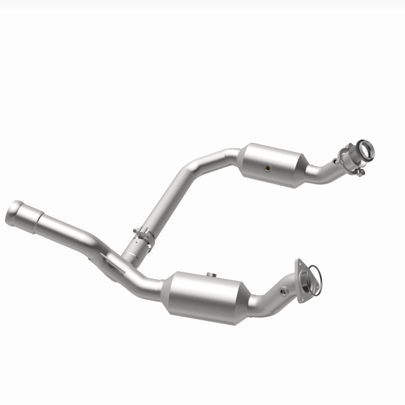 Magnaflow 19-20 GMC Sierra 1500 Single Underbody 4.3L/5.3L Direct Fit Catalytic Converter Magnaflow