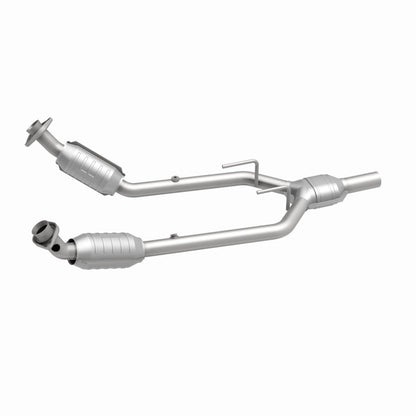 MagnaFlow Conv DF 96-97 Mercury Cougar 3.8L Magnaflow