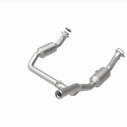 Magnaflow 19-20 GMC Sierra 1500 Single Underbody 4.3L/5.3L Direct Fit Catalytic Converter Magnaflow