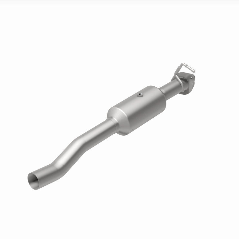 MagnaFlow 16-19 Ford F-650 V10 6.8L Underbody Direct Fit Catalytic Converter Magnaflow