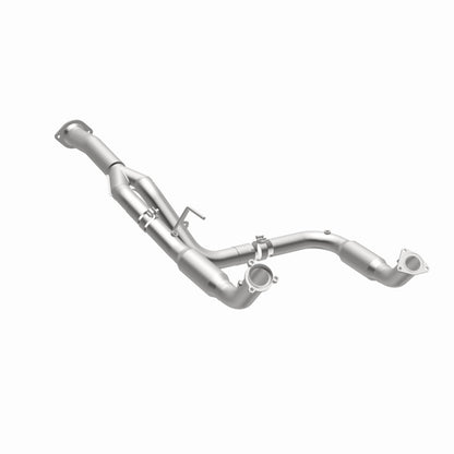 Magnaflow 11-15 Chevrolet Silverado 2500 HD 6.0L Direct Fit Converter Magnaflow