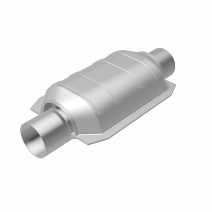 MagnaFlow Conv Univ 2.25 inch Inlet/Outlet Center/Center Oval (CA OBDII) Magnaflow