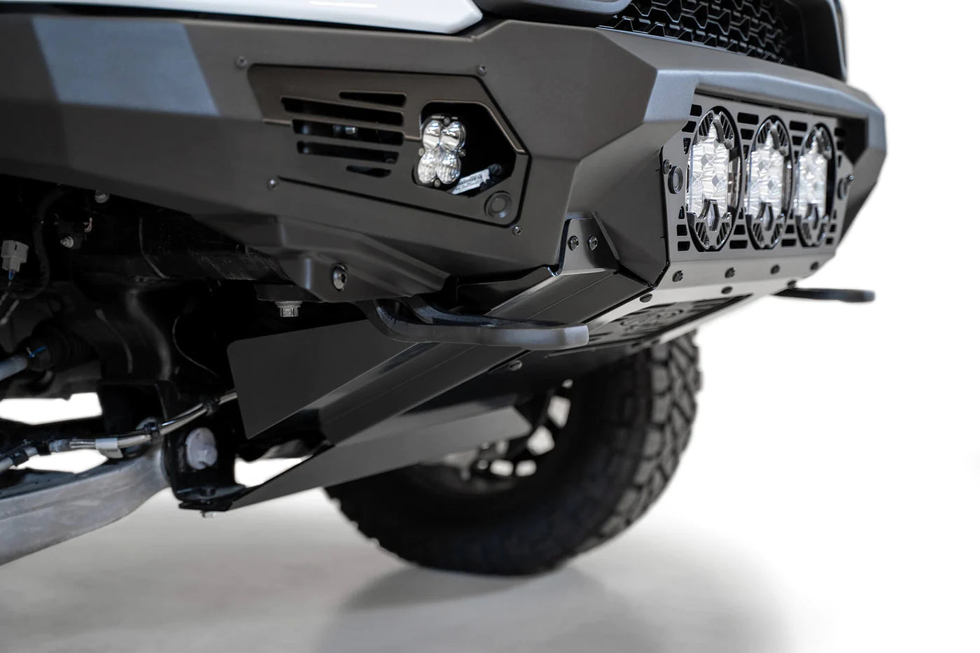 Addictive Desert Designs Bomber Front Bumper (Baja) | 2021–2024 RAM 1500 TRX (F620014100103)
