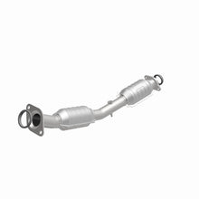 Load image into Gallery viewer, Magnaflow Conv DF 07-12 Nissan Versa 1.8L