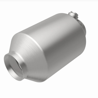 Magnaflow 2.25in. 1/O2 CC Spun OEM Universal Converter Magnaflow