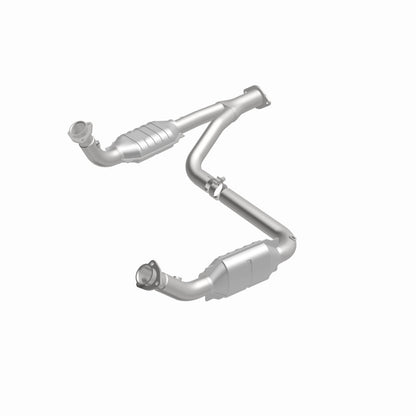 MagnaFlow Conv DF 00-01Tahoe/Yukon V8 5.7L Magnaflow