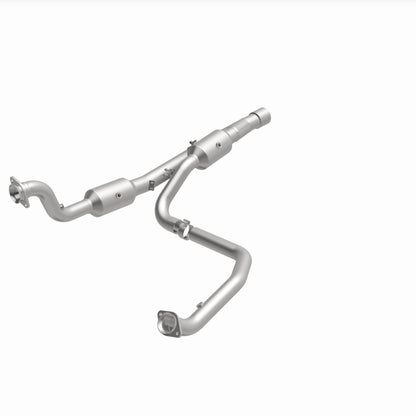 Magnaflow 14-18 2500 V8 6.4 OEM Underbody Direct Fit Converter Magnaflow