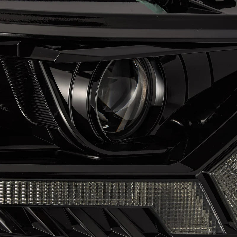 Close-Up AlphaRex 880119 PRO-Series Headlight Lens Design – Ford Ranger