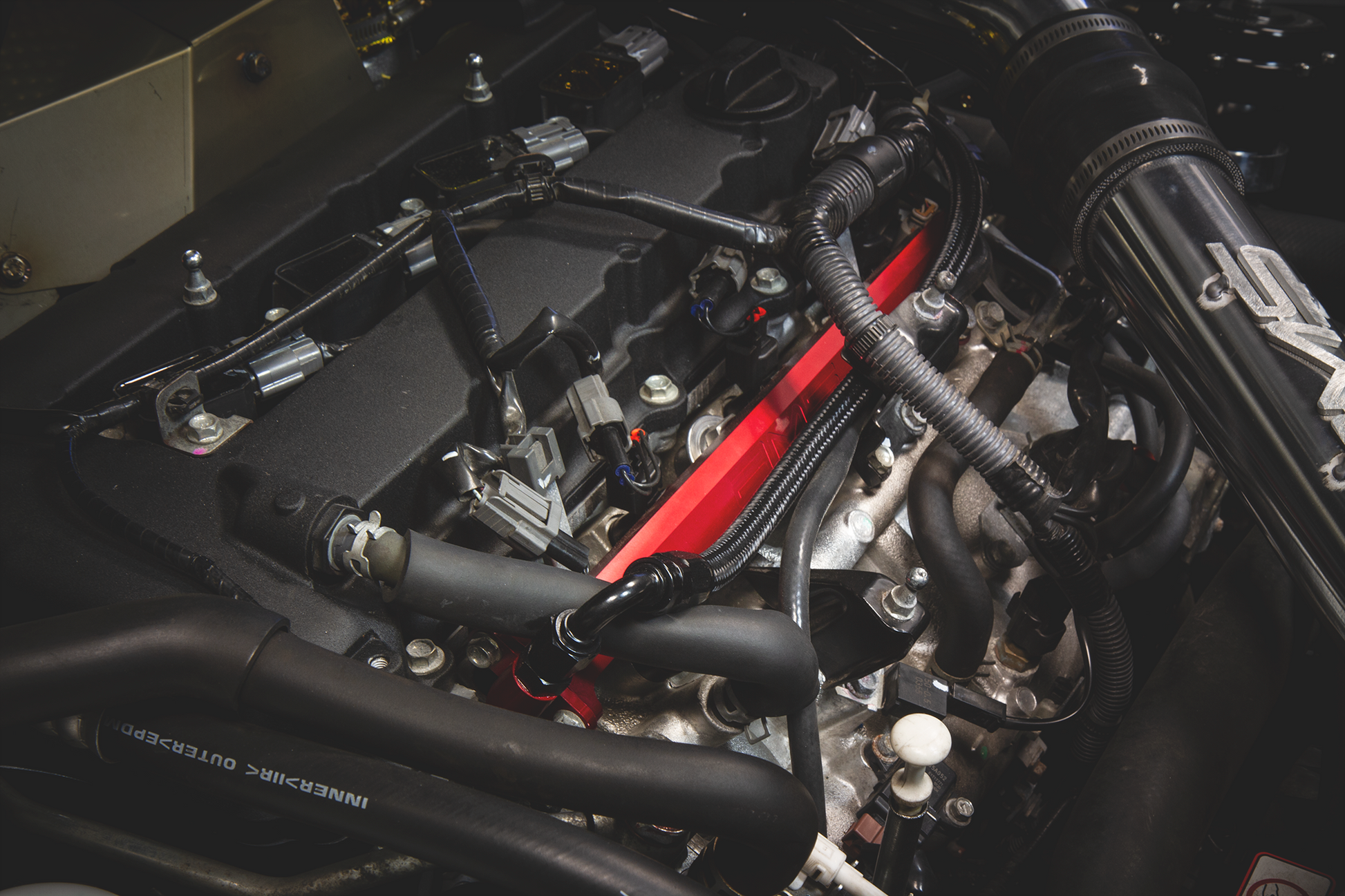 AMS Performance CNC aluminum fuel rail with pulsation dampener for Mitsubishi EVO X AMS.04.07.0006-2