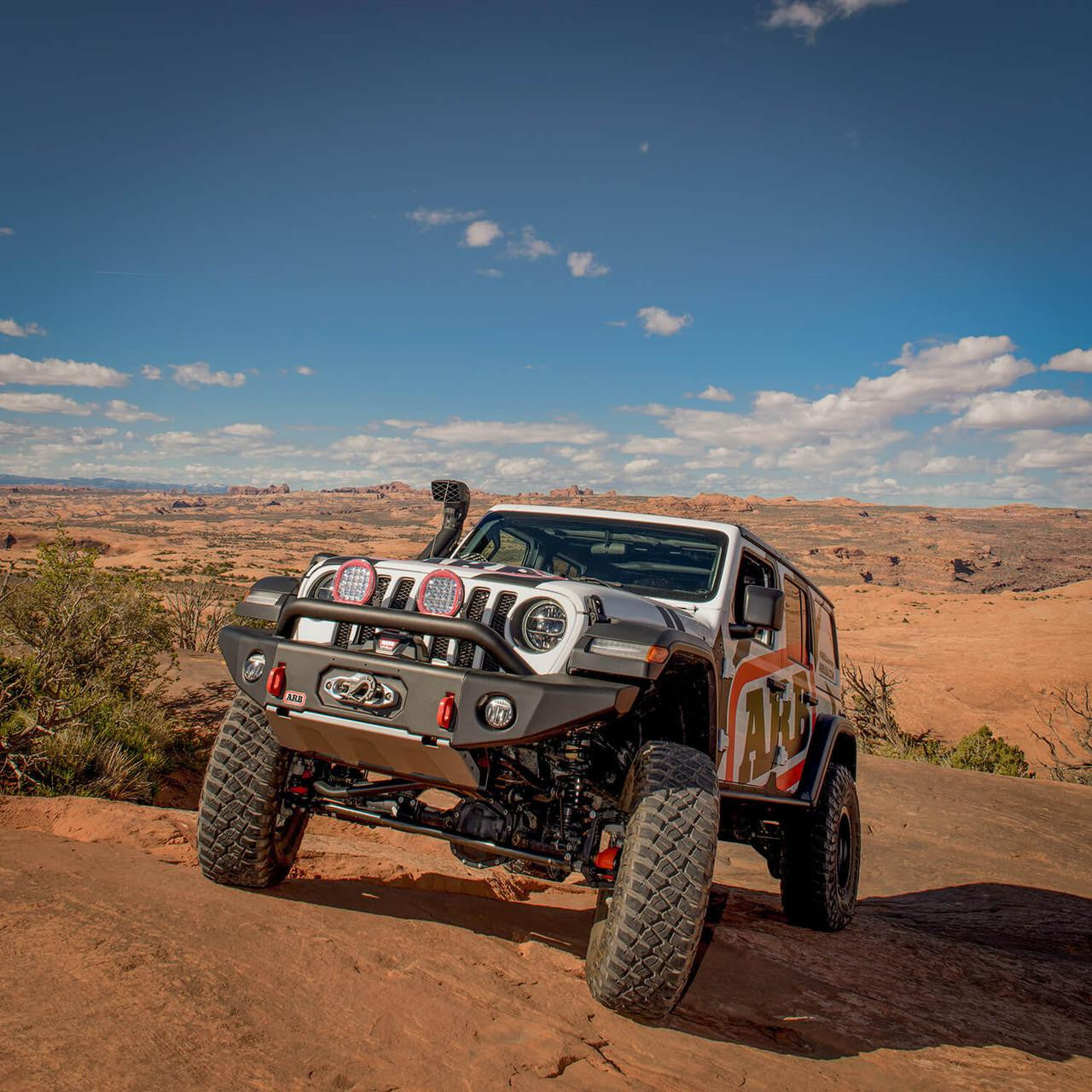 ARB 3450460 Bondi black and silver steel winch bumper for Jeep Wrangler JL and Gladiator Rubicon