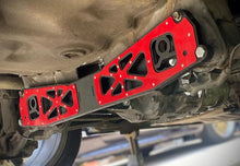 Load image into Gallery viewer, Innovative 103360  AWD REAR DIFF MOUNT KIT - EG/DC - Black/Red) Innovative Mounts